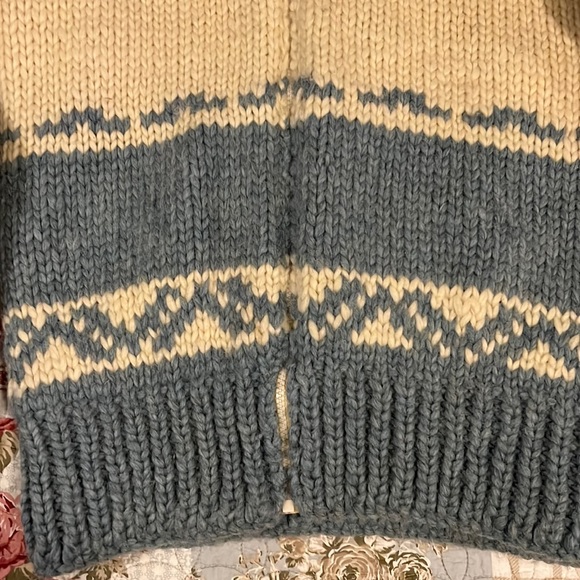 Handmade Knitted Vintage wool Seahawks zip up cardigan sweater - Picture 8 of 11